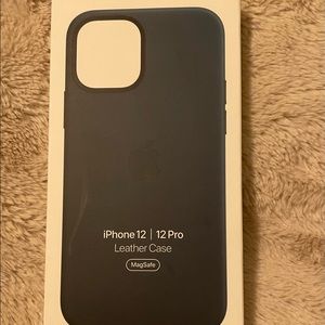 New iPhone 12 Pro blue leather case: Magsafe